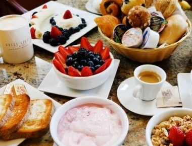 Η λίστα με τις 5 τροφές που δεν πρέπει να καταναλώνουμε ως πρωϊνό!